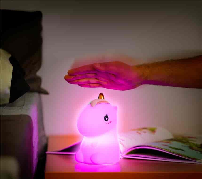 Night lamp for childrens room, rechargeable, multicolor, BPA free, UnicornNight light - the ultimate night light for your child's room - multicolor portable rechargeable LED night light with a polar bear design, made of soft silicone that is BPA free. 9 different color options so your child can choose the perfect shade to match their mood or decor. The LED technology ensures a gentle, soothing glow that won't disturb their sleep, and the rechargeable battery means you don't have to worry about constantly changing batteries or having a socket nearby. The polar bear design adds a touch of whimsy to your child's room and creates a magical atmosphere that will inspire their imagination. Plus, the compact size and portable design means it's easy to take on trips or move around the room. Invest in your child's comfort and imagination - make your child's room feel magical.goobay