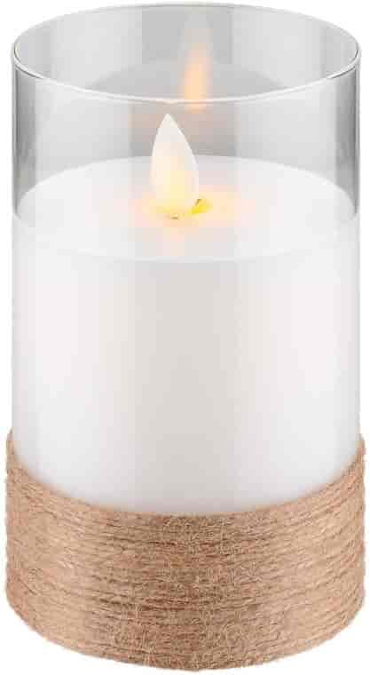 LED Wax candle in light, with a beautiful flame effect. Set with 3 heights, timer function.Beautiful LED wax candles in 3 different heights. Mounted in glass with hemp wrapping. You can quickly create beautiful, safe and cozy lighting. Used in all places where there is a need for beautiful cozy lighting. Realistic flickering flame effect with swinging wicks and natural materials create a rustic elegance. Battery operated candles are ideal as a safe decoration for living rooms, bedrooms, offices, in elderly care, restaurants or schools and spaces where open flames are not desirable or permitted. Smart timer that automatically switches the beautiful lighting on and off.goobay