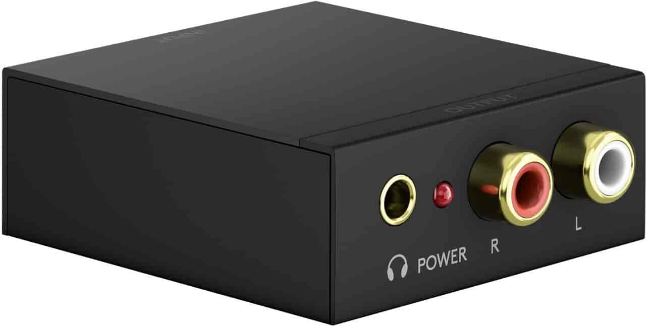 Digital til Analog audiokonverter - nyd digital lyd på dit analoge HiFi anlæggoobayDigital - Analog converter Sort Digital-Analog-Converter 192 kHz konverterer digitale audiosignaler til analoge signaler. Konverteren omdanner det digitale audiosignal, der modtages via koaksialkabel eller TOSLINK, og genererer et højkvalitets, analogt signal, der udsendes via Phono eller 3,5 mm jackstik. Med en frekvens på 192 kHz understøtter D/A-konverteren en relativt høj samplingrate for kanalerne. Digital til analog audiokonverter anvendes f.eks. hvis du har et godt HiFi anlæg med analog input og ønsker at tilslutte nyere enheder der har digital lydudgang - nyd god digital lyd på dit eksisterende analoge anlæg.