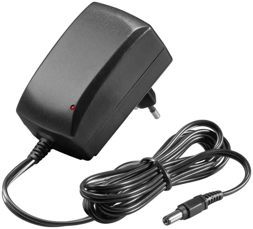 12 Volt power supply 2.25 A, 5.5mm x 2.1mm plug.12 Volt power supply capable of supplying 2.25 Amps. 5.5 mm.x2.1 mm. connectors that fit in many popular devices.Plus in the middle of connectors. 12V The power supply is protected against short circuits and overloads. Up to 90% energy saving in standby mode.goobay