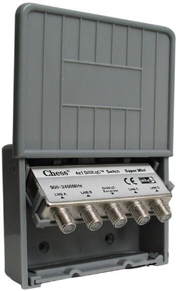 DiSEqC 4-1 switch (omskifter til parabolhoved) i vandtæt hus.