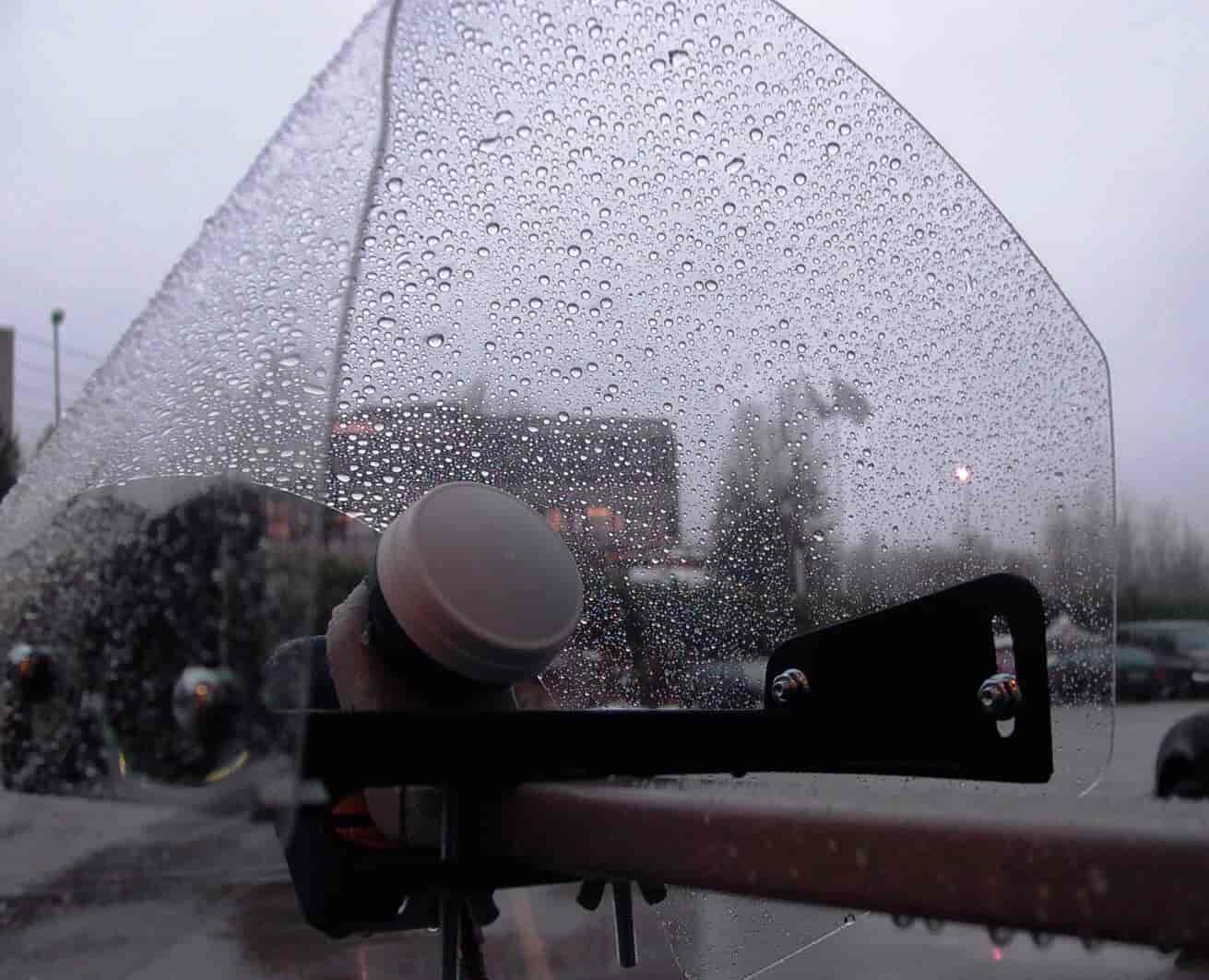 LNB cover (paraply) Slip for at skulle fjerne sne fra LNB hovedet, det er nemt, billigt og hurtigt.