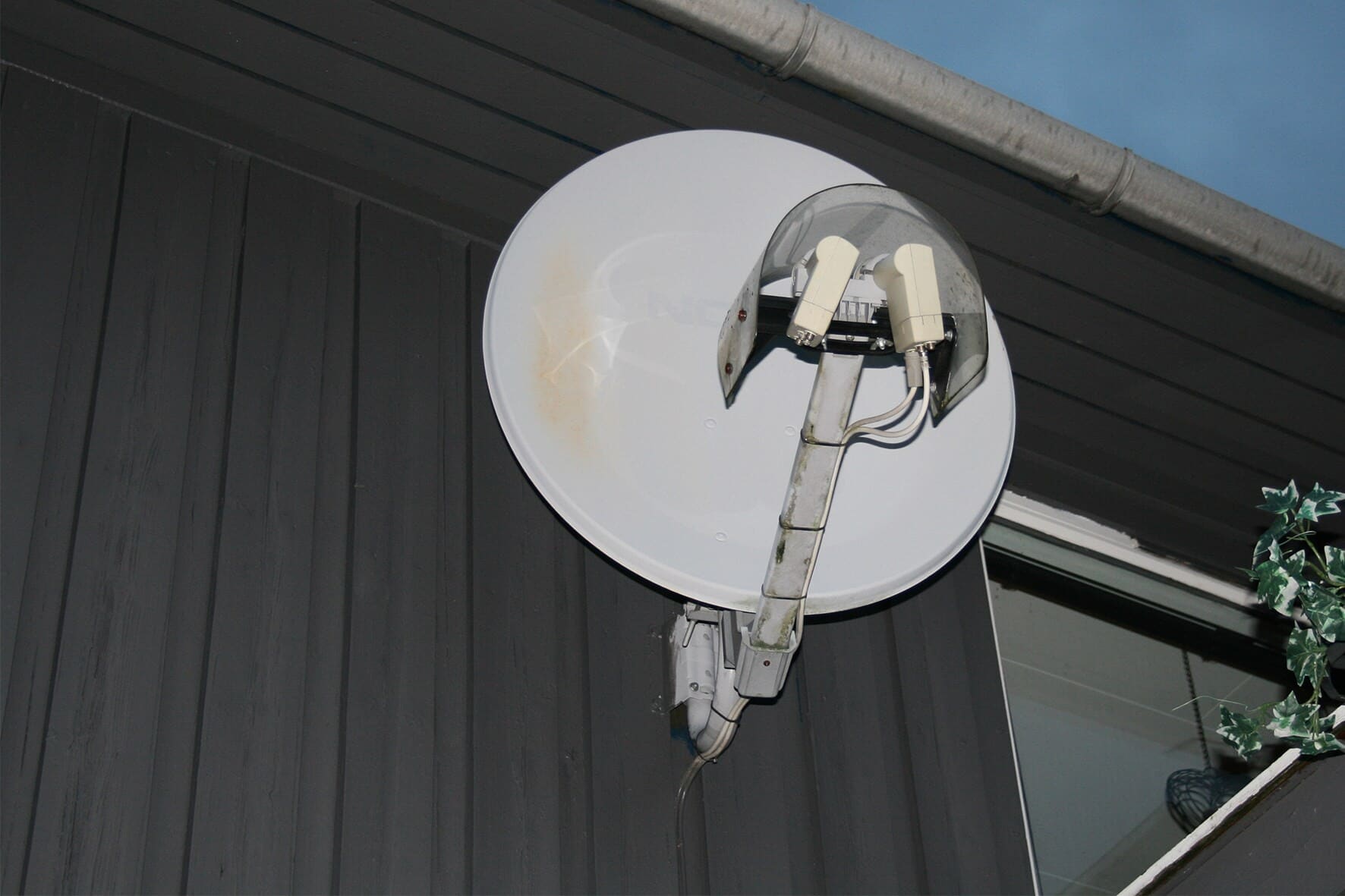 LNB Weather Cover, UV resistant.