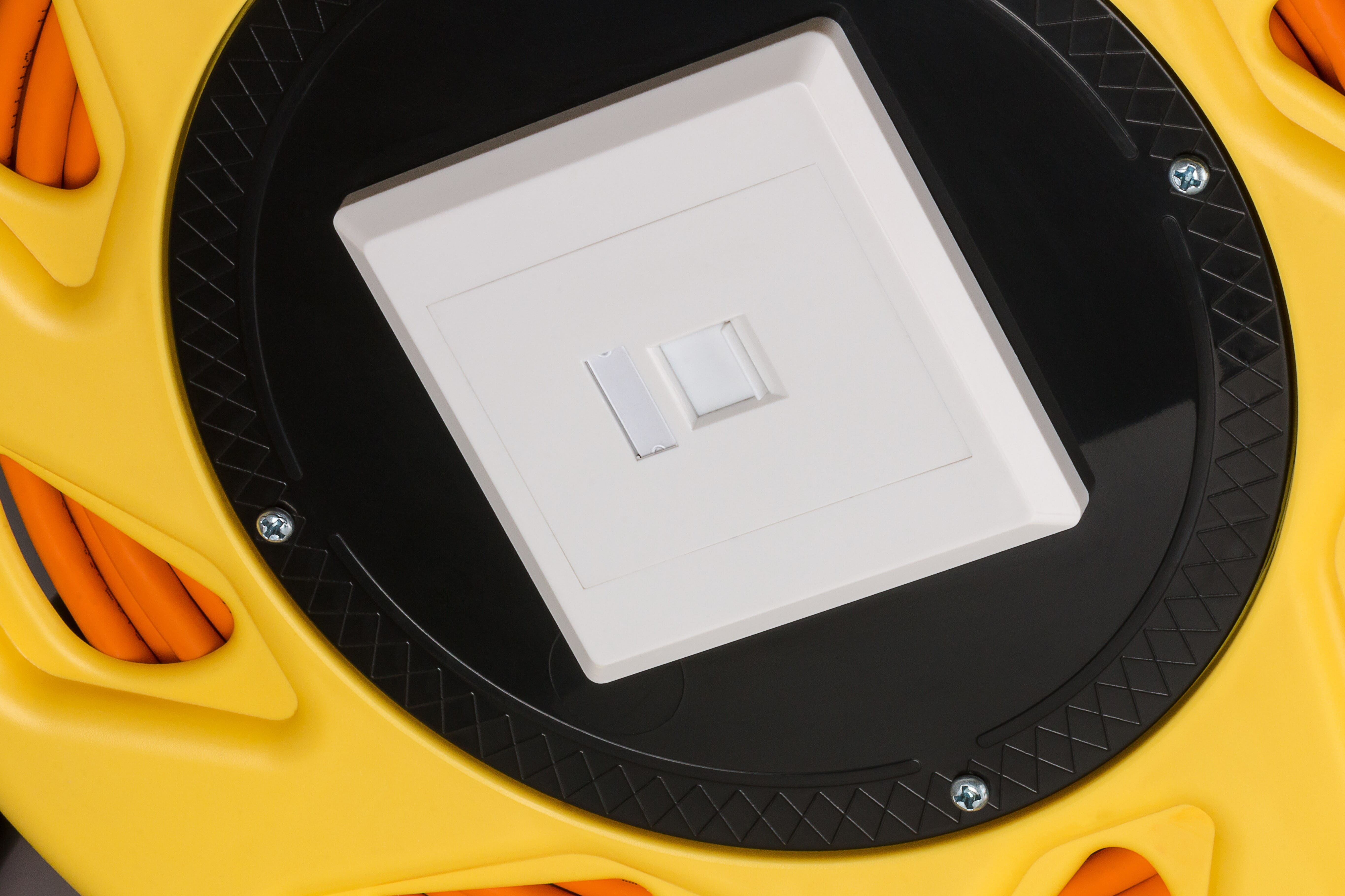 Kabeltrommel, LAN netværkskabel 50 M. med støvkappe ved RJ45 bøsning.