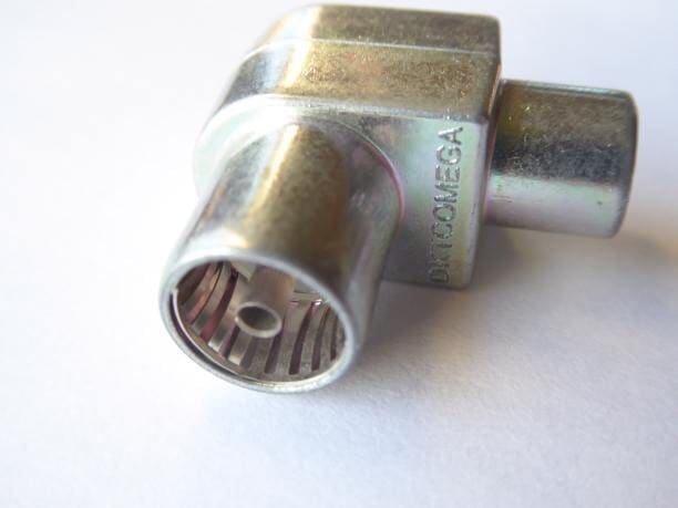 IEC plug for antenna signals, metal 4G LTE stop. Approved by Stofa and yousee.