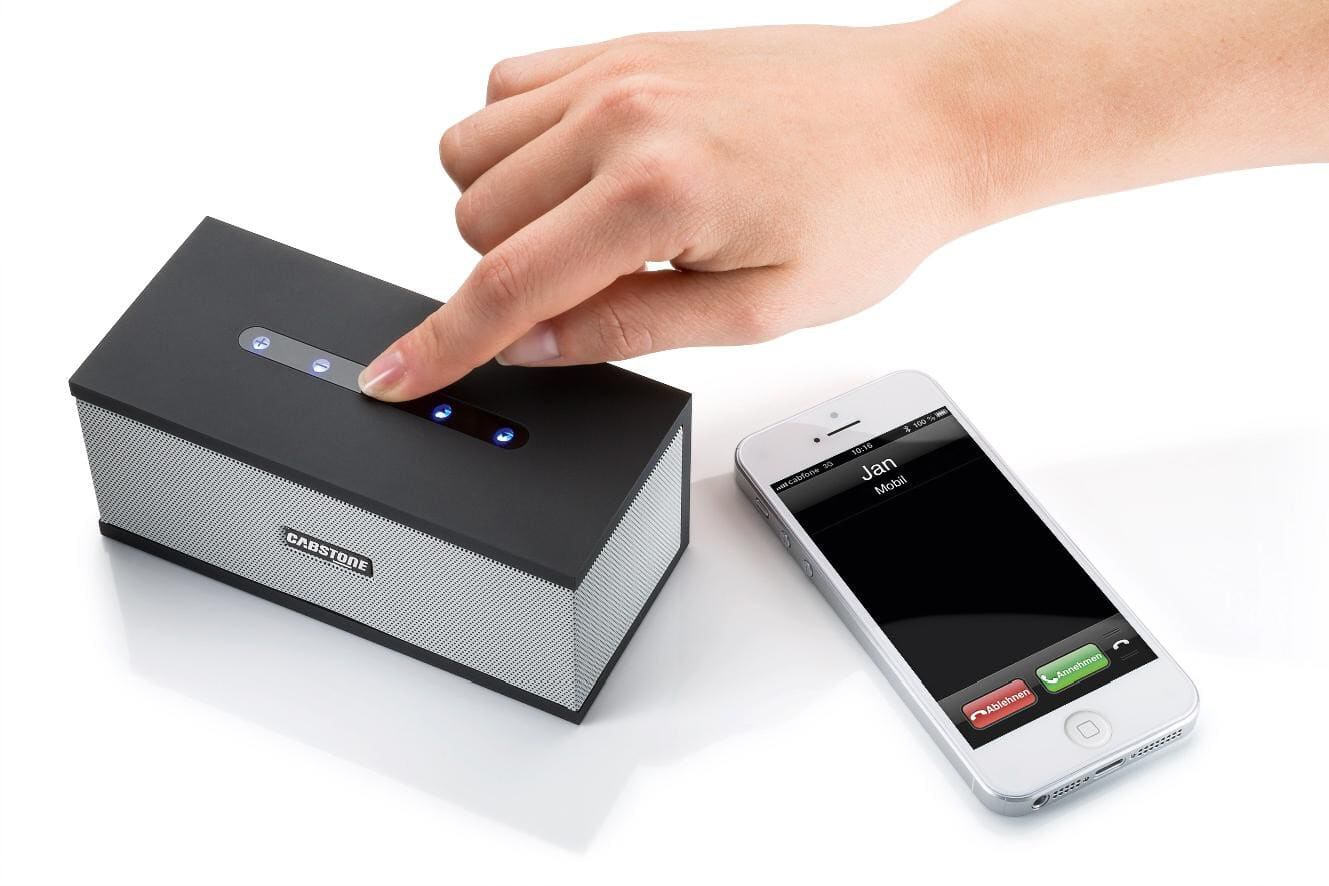 SoundBlock Bluetooth speaker with 360° acoustic field