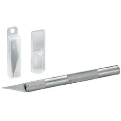 Metal scalpel with changeable blade