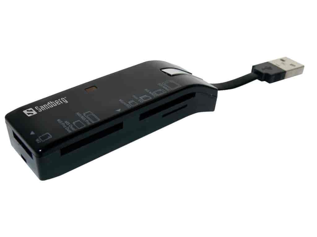 External cardreader for memorycards. Connected via USB port.