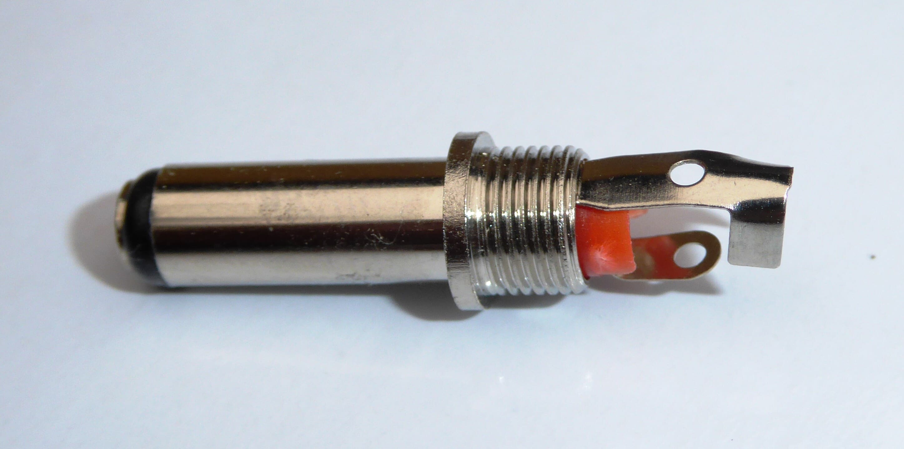 DC plug Ø2,1/Ø5.0 with cable protector