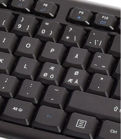 Sandberg Wireless Office DesktopSet NorWith the Sandberg Wireless Office Desktop Set, you get a stylish keyboard and a comfortable optical mouse. You avoid cable clutter as both devices connects wirelessly to your computer via a tiny USB receiver. Installation is fully automatic with no need for software or pairing of devices.Sandberg