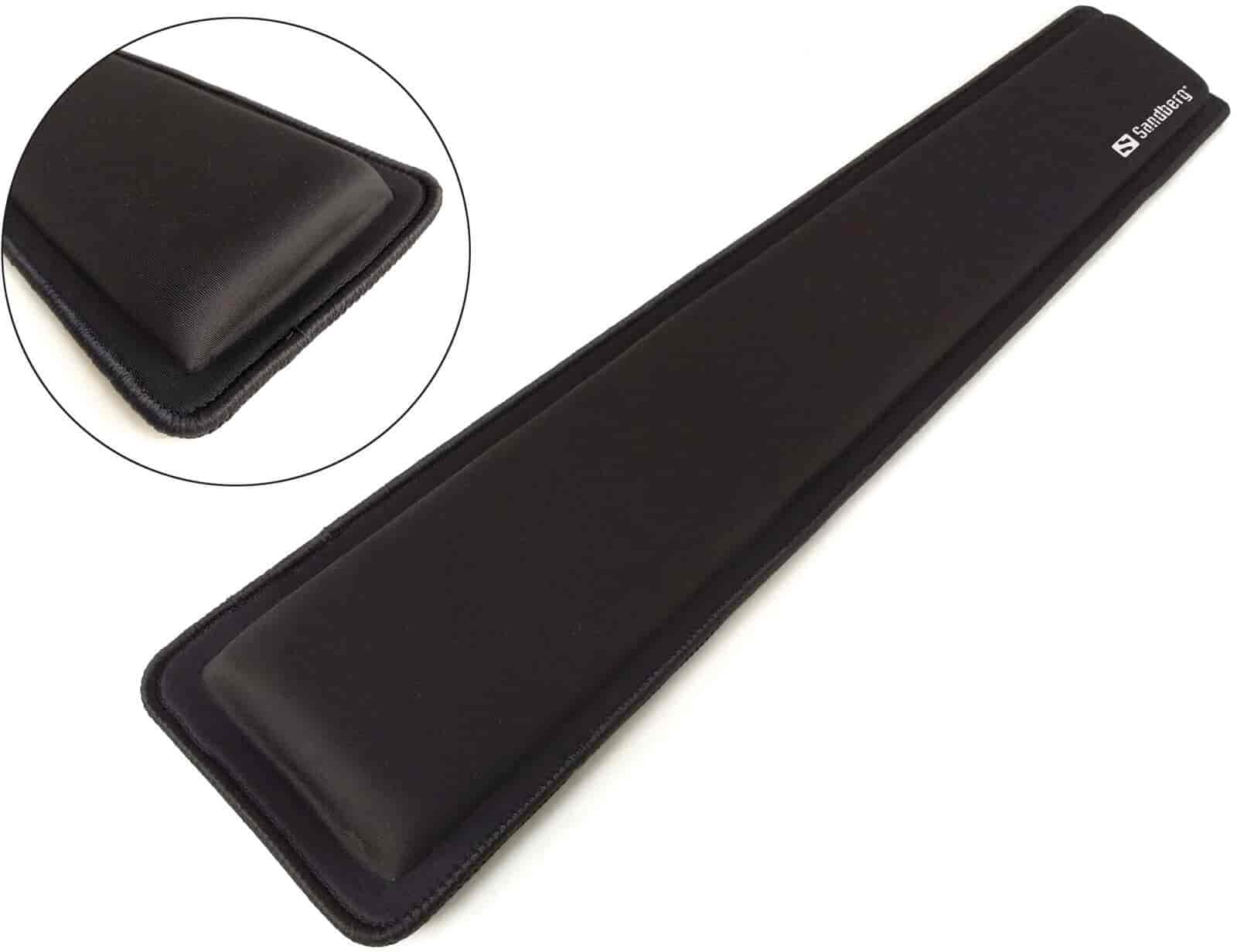 Wrist Rest Pro XXLSandberg Wrist Rest Pro XXL makes it comfortable to work for long periods with keyboard and mouse. Stays in place thanks to the non-slip underside, even when you make rapid mouse movements or keystrokes. Stitched edges to avoid fraying.Sandberg