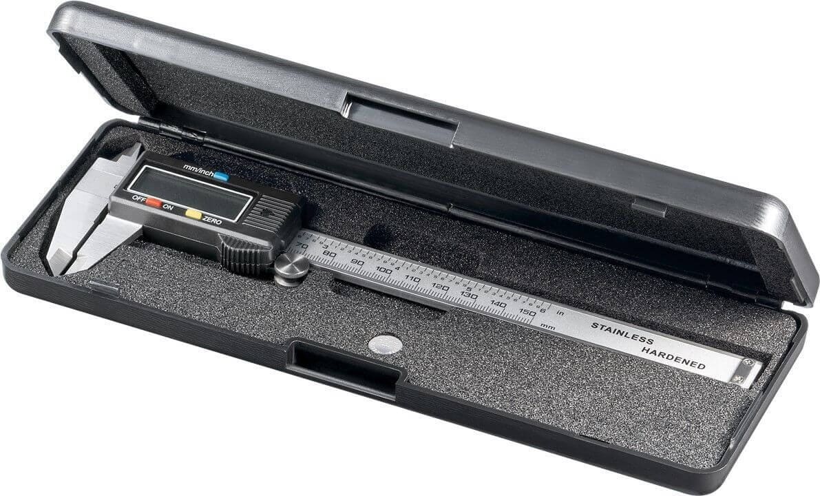 Digital skydelære i PVC opbevaringsbox - super kvalitet.Digital skydelære for præcisionsmåling. 150 mm. RS232 udgang.