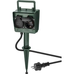 Outdoor socket on spear, 4 outlets, 230 v. Schuko plug, IP44 splashproofOutdoor socket developed for use in the garden. 4 safety sockets with earth, protected by covers. 2 meter long connecting cable with cast-in plug.goobay