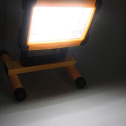 LED Worklight with 75 SMD LED and accu power