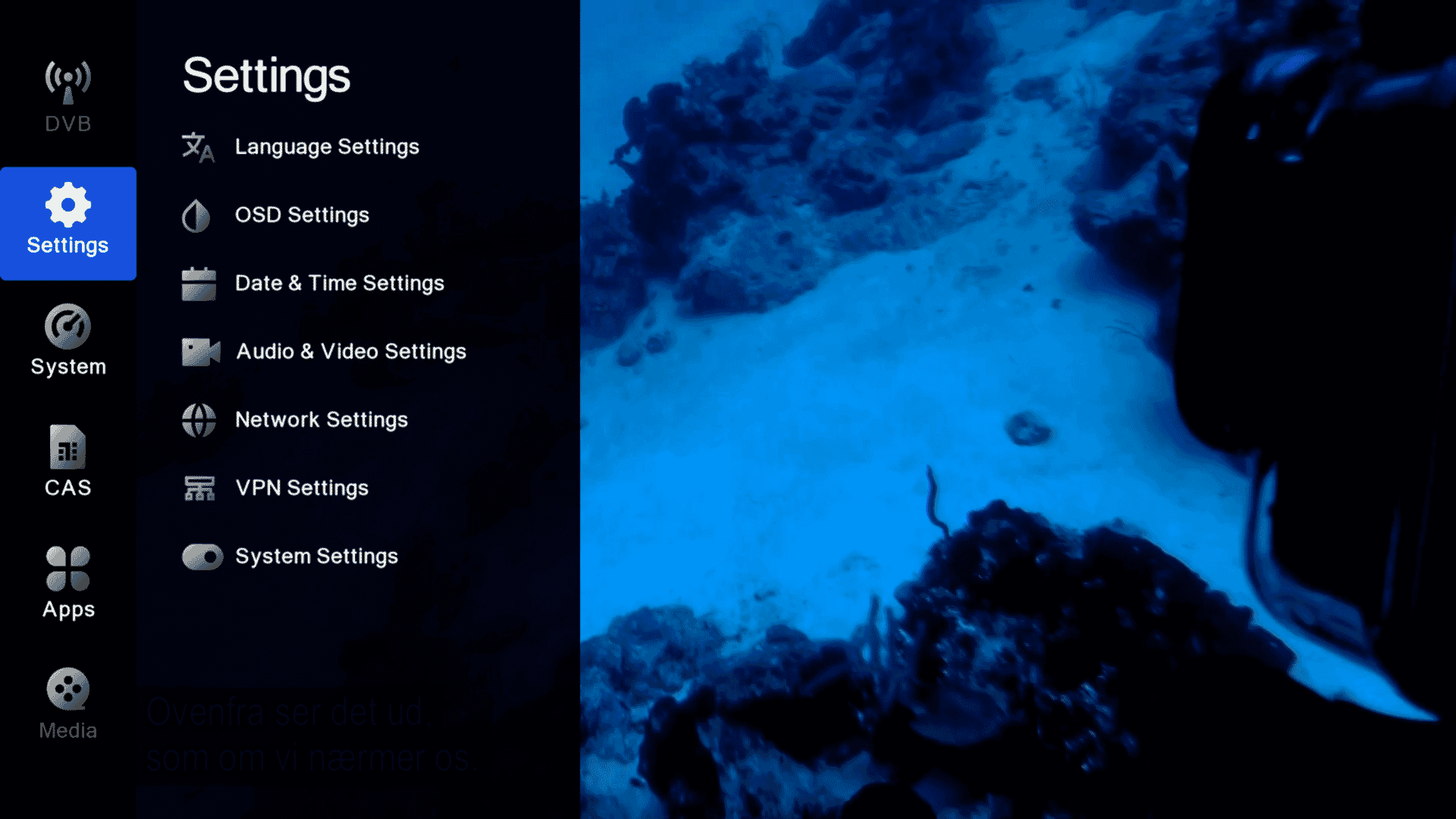 Apebox CI DVB-S2 Multistream + DVB-T2/C (Combo) TV BoksApeboxDigitalmodtager DVB-S/S2 Parabol TV Sort Apebox CI er ny DVB-S2 Multistream + DVB-T2/C (Combo) modtager med Common Interface (CI) og kortlæser.En  superkraftig H.265 HEVC-processor sikrer den bedste billedkvalitet, hurtig zapping og menubetjening. ApeBox CI modtager hele spektret af satellit-, antenne- og kabel TV. Veludstyret med Ethernet 100Mbps LAN til IPTV, internetapplikationer og streaming. En TV Boks med mange features til en særdels fornuftig pris. 